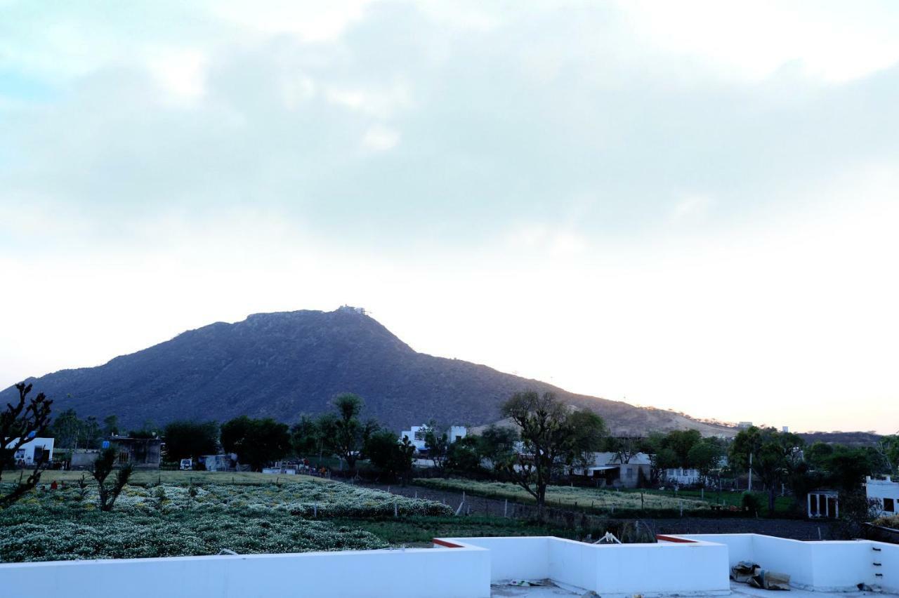 Hotel Heaven Hill Pushkar Esterno foto